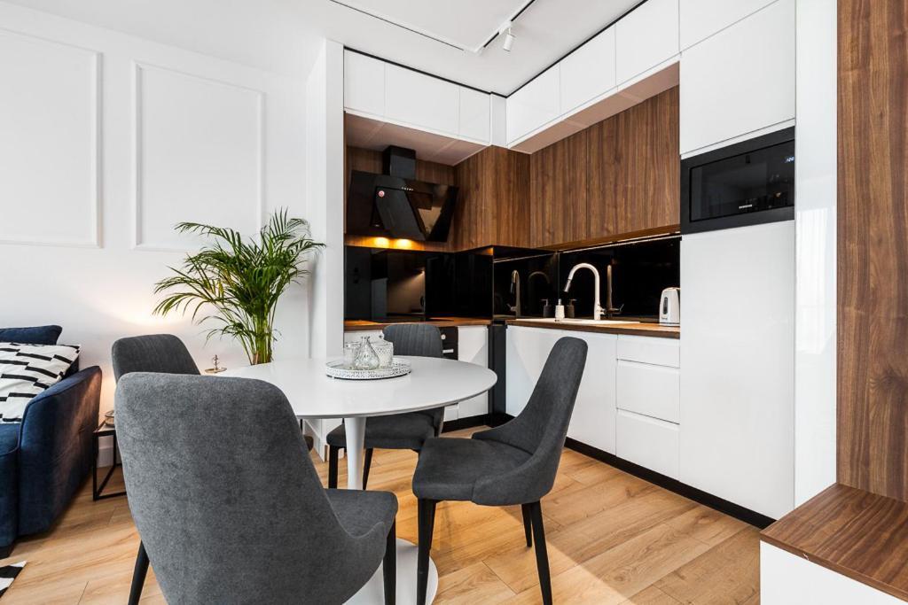 "Nowy Apartament" Sypialnia , Garaz, 1500 M Od Morza, Netflix Gdańsk Exterior foto